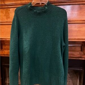 LOFT green sweater Pullover